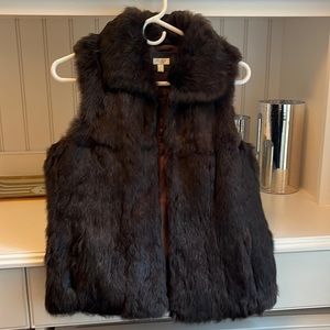Women’s AQUA fur vest in size Small